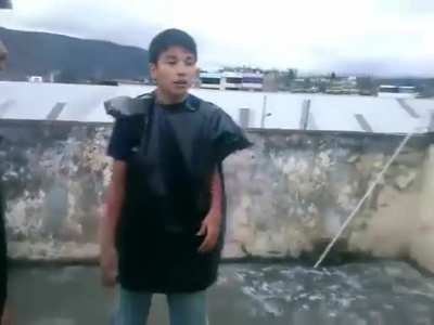 Banda, un proyecto se exporto mal y duplico el ultimo video que tenia... era un globo de texto nsfw... y no me di cuenta y se lo mande a la profe DX