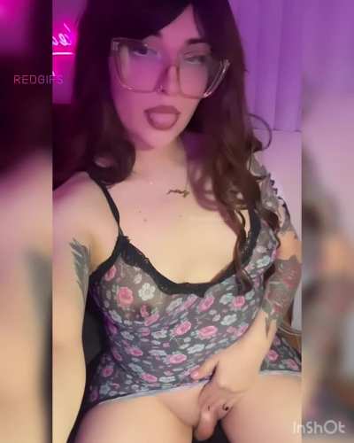 Open up for mommy 