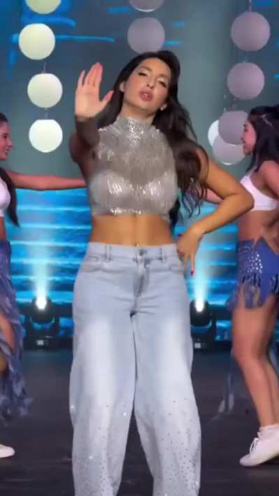 Nora Fatehi dance