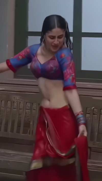 Kareena is so good