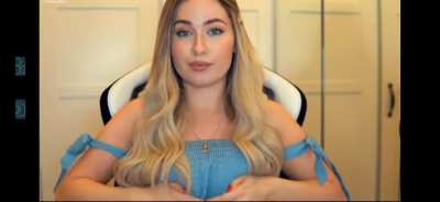 wie sie ihre boobs quetscht 🔥🔥💦💦💦