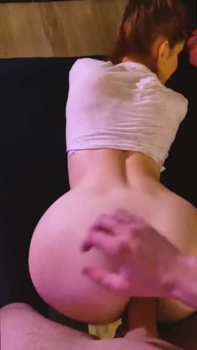 That&rsquo;s a tiny chick but a juicy ass