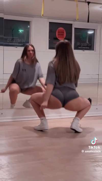 Pawg of the day🍑 8