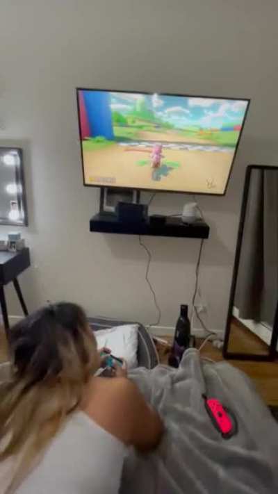 I still ending up cumming in first place even while my roommate was pounding me out 🥰