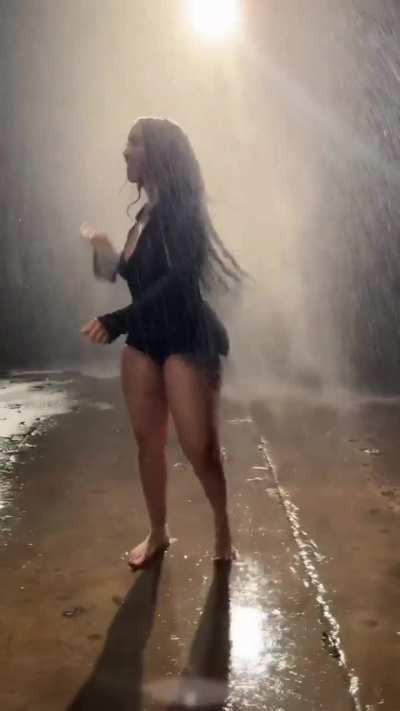 Queen Naija via ig