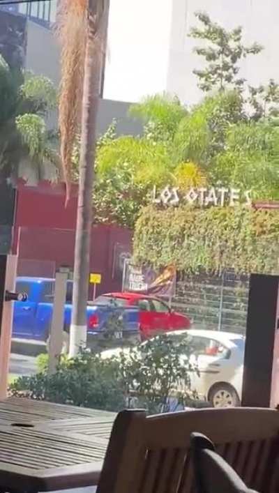 &ldquo;Abrazos, no balazos&rdquo;