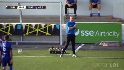Waterford with a shocking second goal against Dundalk to make it a surprising 2-0, Waterford really playing well on the counter and working hard on defense, well deserved even if Dundalk look slightly the better team