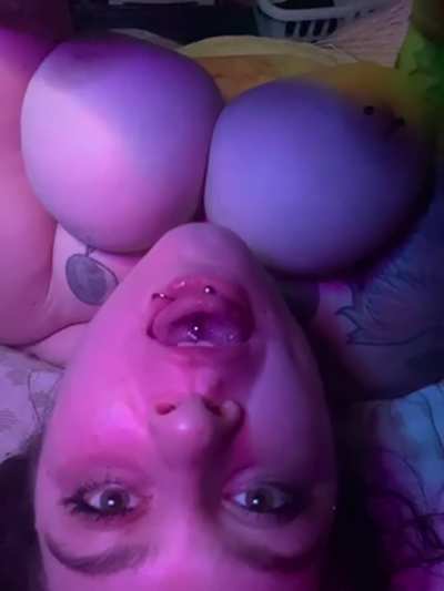 Dem eyes
