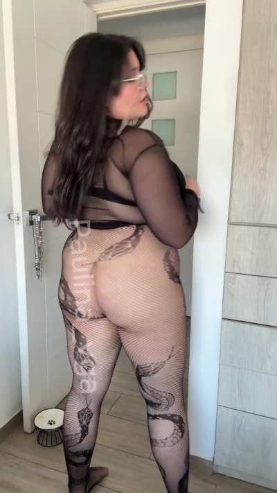 Backshots please