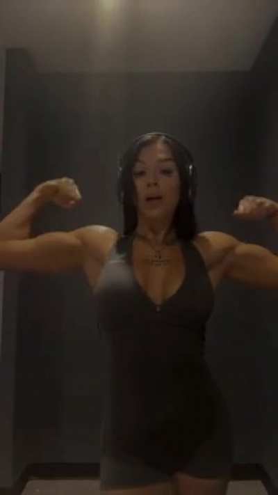 Cora Jade