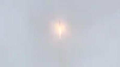 SpaceX: " we can't launch because of bad weather" The Soyuz:
