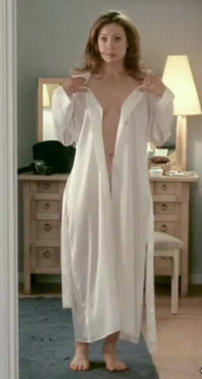 Alex Kingston