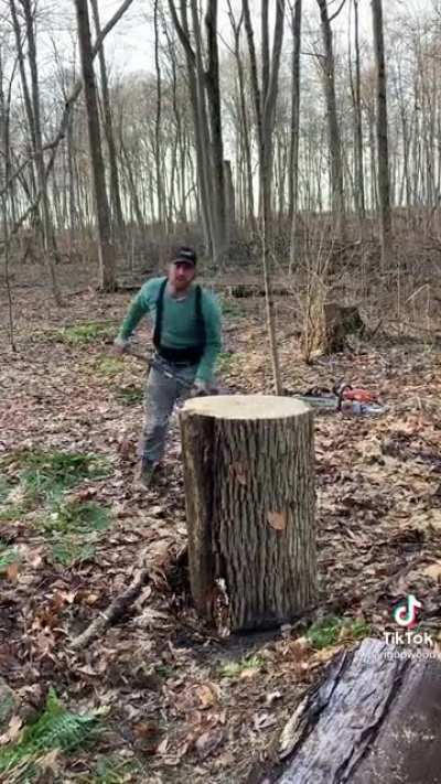 How to split large chunks of wood.