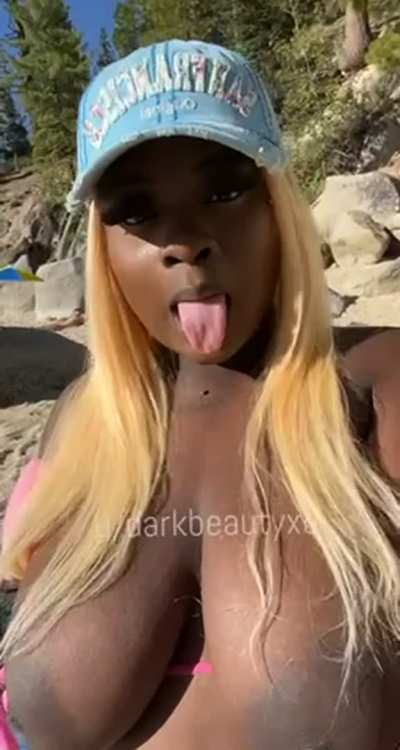 Have you ever fucked a black girl in public? 😋