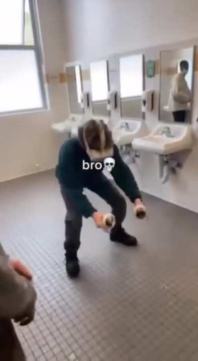 *a wild knuckles appears*