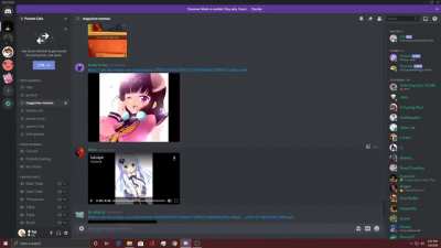 My friend tried to play two videos are once on Discord