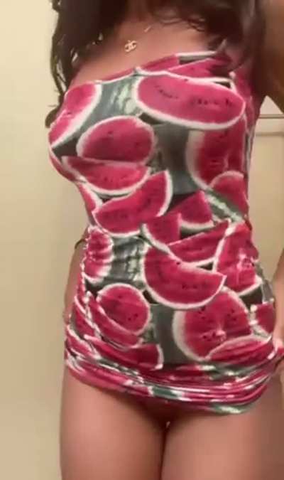 I need an older man to fuck my tits
