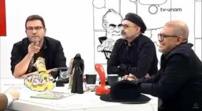 Explicandole el concepto de democracia y libertad de opini&oacute;n a chairos ultra