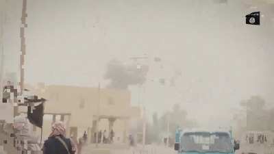 IS militants Syria,Deir ez-Zor Governorate, 2018 NSFL. 3:14 shows both sides visible