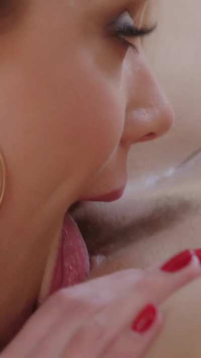 Beautiful Pussy Eating
