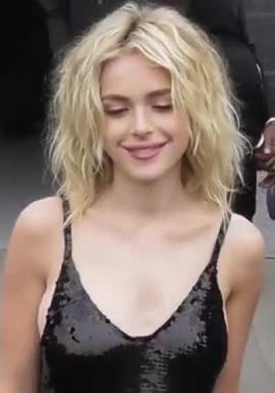 Kiernan Shipka 32A