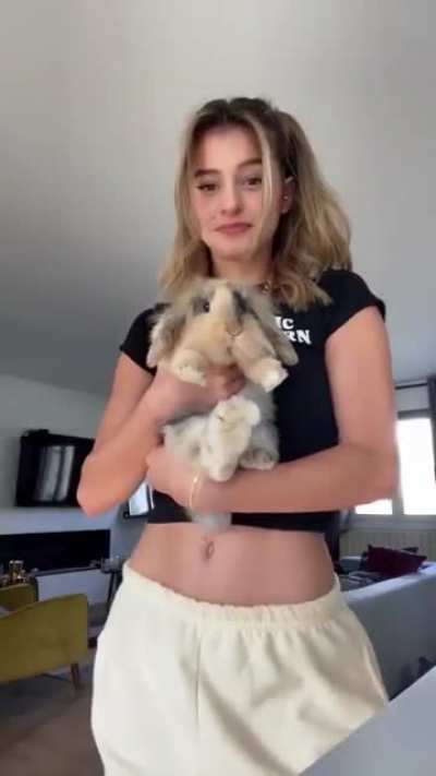 Belly Hip Shake