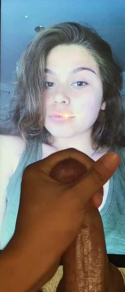 Moaning and cumming over my ex&rsquo;s selfie