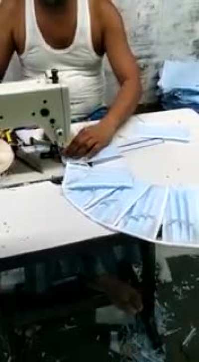 Sweatshop in Ferentari 🤷🏿&zwj;♂️