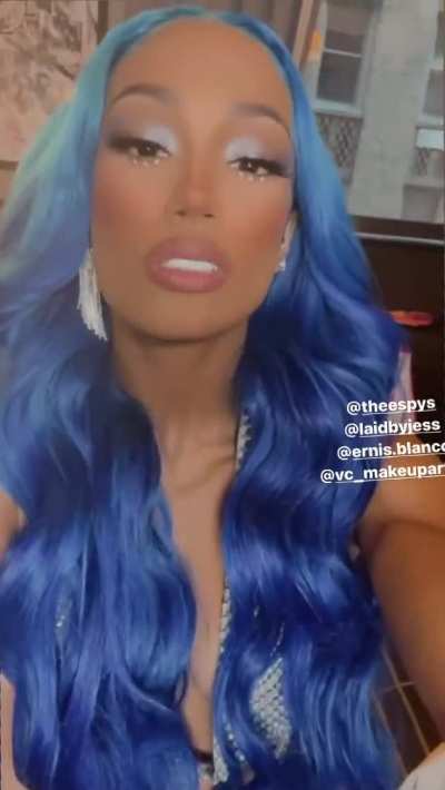 Throat queen