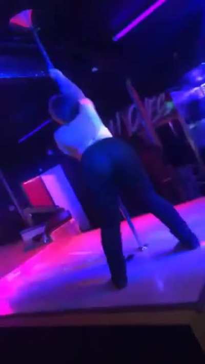Pole dancing