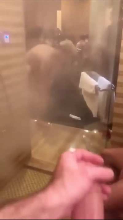 Sauna 🧖&zwj;♂️ Sucking
