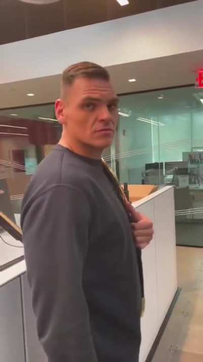 Gunther should dethrone Roman Reigns... He never beat him and never will.