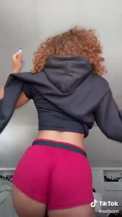 👀