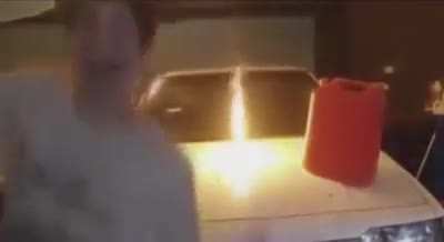 Darwin award in 3,2,1...