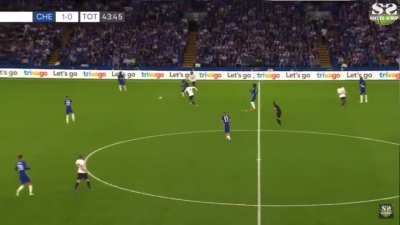 Kante wins the ball back then nutmegs Son
