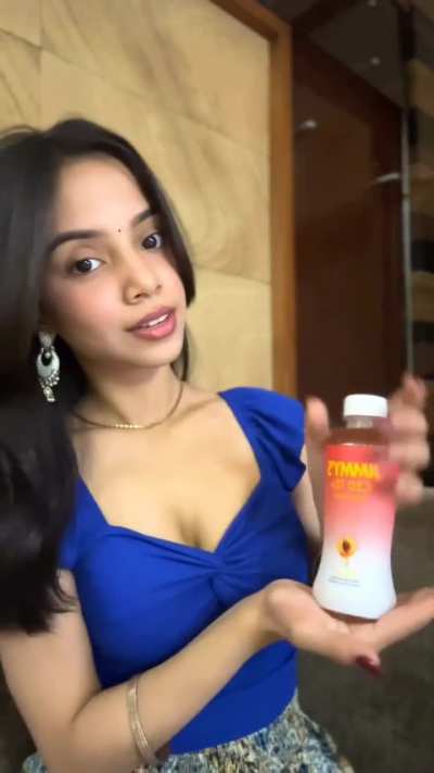 Muskan Karia ne pighla diya