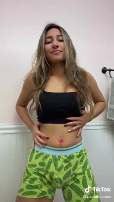👀