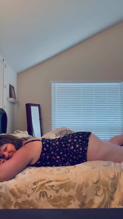 I&rsquo;ve been curious lately about how it would feel to lay my 210 pound body on top of a younger man while I released fart after fart, wondering if he&rsquo;d survive 💨 💋