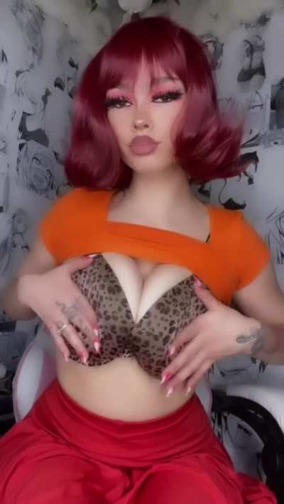 You can tell that I can give you an awesome tittyfuck.
