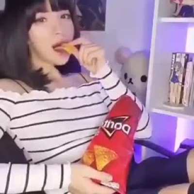 😳