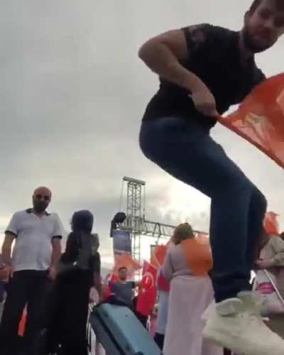 Bu neyin kafası amk