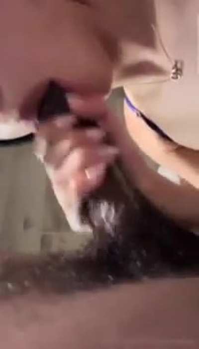 A blowjob🍆💦