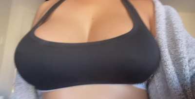 I love my bouncy tits