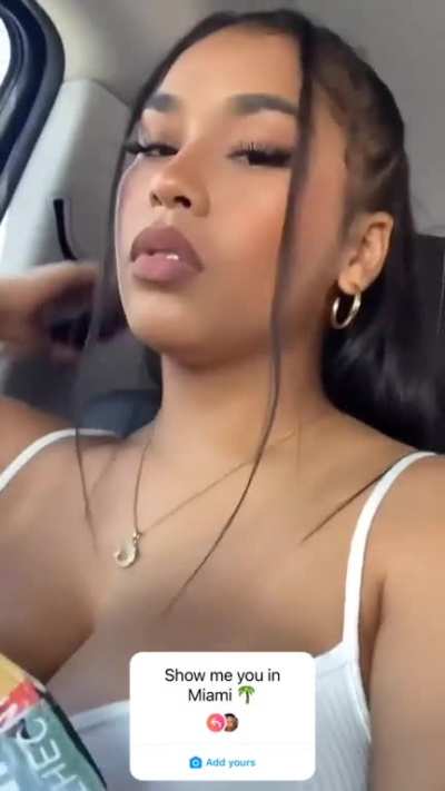 Busty! 😍🤤😍🤤🍆🍆🍆🥴🥴💦💦💦