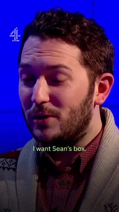Sean, you can look inside your box&hellip;&rdquo; the most intense game ever 😂