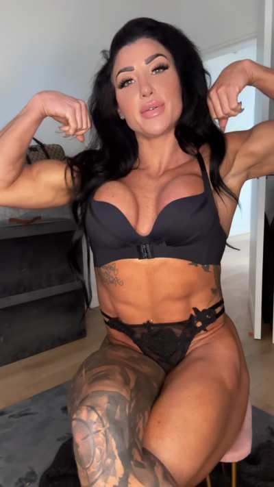 Can i be your muscle mommy<wbr>?❤️❤️