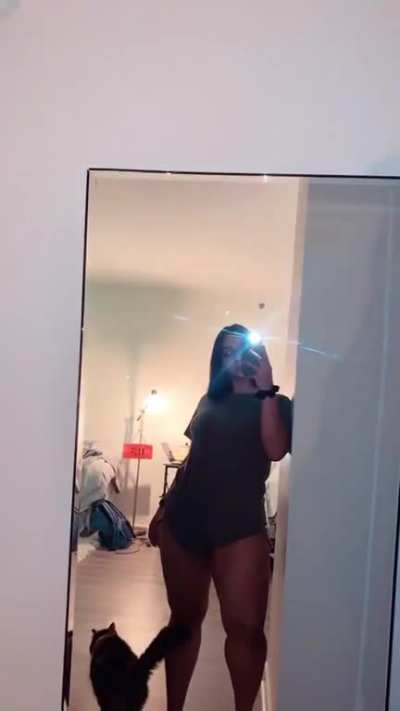🦵🏽