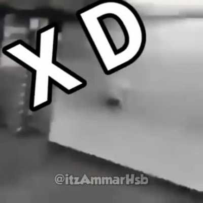 X D
