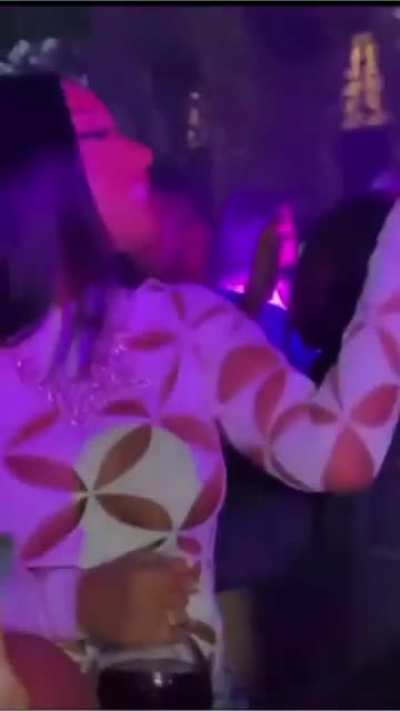 Megan kissing😍