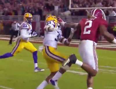 Derrick Henry stiff arm hype video
